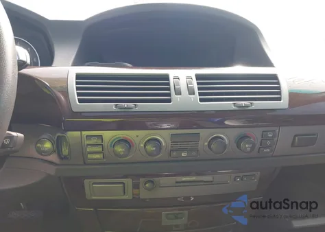 2003 BMW 745I из США, поврежденный, VIN WBAGL63473DP68141